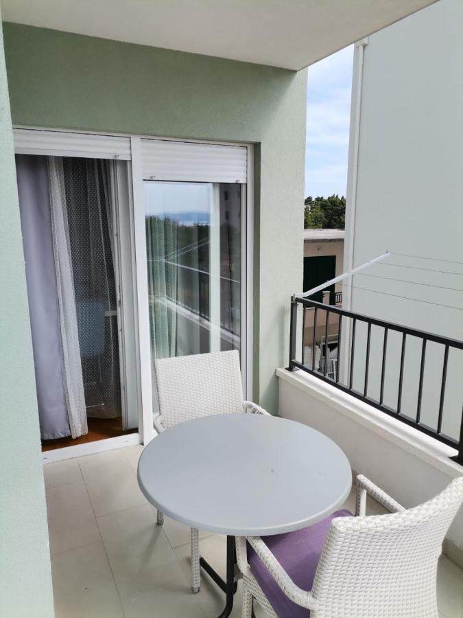 Appartement Apartman Rita à Makarska Extérieur photo