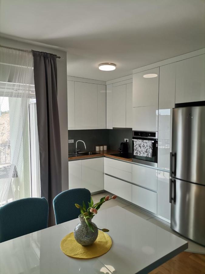 Appartement Apartman Rita à Makarska Extérieur photo