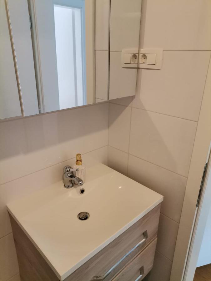 Appartement Apartman Rita à Makarska Extérieur photo