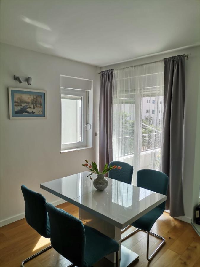 Appartement Apartman Rita à Makarska Extérieur photo